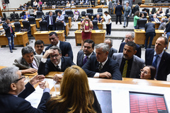 Presidente Mônica Leal e líderes de bancadas.