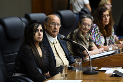Período de Comunicações em homenagem ao Dia da Mulher e de outorga do Título de Cidadã de Porto Alegre a Barbara Penna de Moraes Souza. Na foto, em primeiro plano, a homenageada