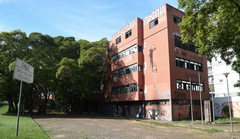 Antigo prédio da Smic, na entrada do túnel da Conceição