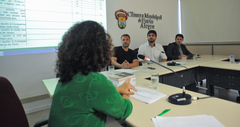 Reunião do grupo de Trabalho da Comissão Especial Legislativa junto de equipe técnica da Câmara. Na foto, os vereadores Mendes Ribeiro, Felipe Camozzato e Hamilton Sossmeier.