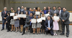 Posse dos vereadores mirins da Ir KTtaná, projeto do Colégio Israelita 