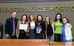 Período de Comunicações em homenagem aos 15 anos da Revista Voto. Na foto, a presidente Mônica Leal e a equipe da Revista Voto