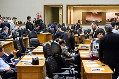 Análise e votação dos vetos terá continuidade na segunda-feira