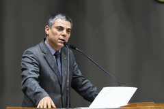 Vereador Cassio Trogildo na tribuna