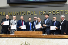 Corretores de imóveis foram homenageados na sessão desta quinta-feira