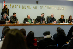 Comissões debatem a ação de reintegração de posse da Comunidade Mato Sampaio, localizada no Bairro Bom Jesus, e ouvem esclarecimentos acerca das contrapartidas feitas pelos empreendedores que já executaram o projeto no local.