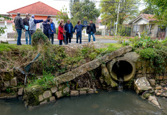 Arroio no Jardim Itu sofre com falta de manutenção