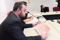 Reunião conjunta Cece e Cosmam para debater proposta de campanha de divulgação científica e ambiental nos ônibus. Na foto, vereador André Carús