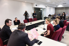 Reunião conjunta Cece e Cosmam para debater proposta de campanha de divulgação científica e ambiental nos ônibus.