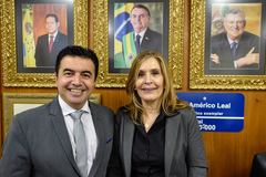 Omar Tomalih (PSB) e Mônica Leal (PP)