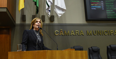 Vereadora Mônica Leal na tribuna do Plenário Otávio Rocha na tarde desta quarta-feira
