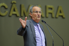 Vereador Airto Ferronato no Plenário Otávio Rocha