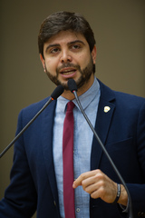 Vereador Felipe Camozzato.