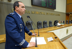 Na tribuna, brigadeiro Nogueira Lopes agradeceu homenagem