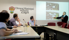 Comissão discute a regularização do registro do Porto Seco.