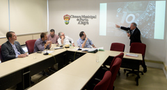 Comissão discute a regularização do registro do Porto Seco.