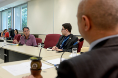 Comissão Especial de Prédios Abandonados debate a gestão dos órgãos municipais. Na foto, com a fala, o Sr. Jorge Furtado, representando o DEMHAB.