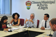 Reunião para tratar da realização do carnaval oficial e carnaval de rua de Porto Alegre.