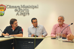 Reunião sobre posse dos diretores das escolas municipais e rotina escolar. Na foto, vereadores Professor Alex Fraga, Alvoni Medina e Engenheiro Comassetto