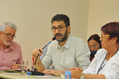 Reunião sobre posse dos diretores das escolas municipais e rotina escolar. Na foto, o secretário municipal de Educação, Adriano Naves de Brito