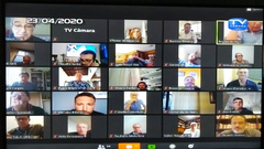 Reunião online dos vereadores.