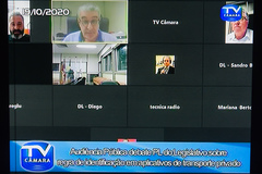 Discussão foi realizada de modo on-line na noite desta segunda-feira