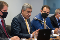Sessão ordinária semipresencial. Comparecimento do prefeito Sebastião Melo.