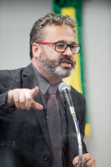 Retrato. Vereador Roberto Robaina