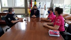 Representantes da Apae foram recebidos por Bins Ely (c)