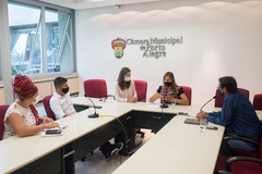 Na foto, a partir da esquerda: Daiana Santos, Giovane Byl, Mariana Pimentel, Fernanda Barth e Jonas Reis