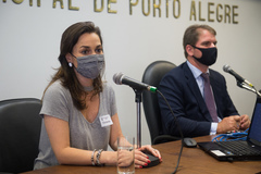 Comparecimento da secretária municipal de Educação, Janaína Audino.