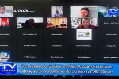 Catadores e comunidade da Vila Dique questionaram representantes do Executivo presentes à reunião