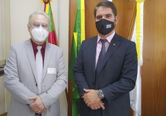Wilson Pastorini (e) foi recebido por Márcio Bins Ely