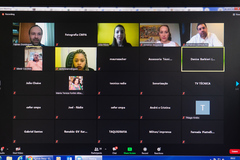 Cerca de 50 pessoas participaram do encontro