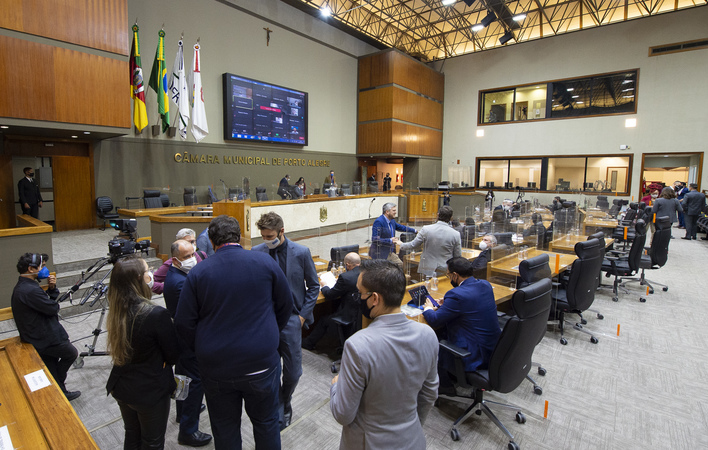 Sessão Ordinária com Período de Comunicações e ordem do dia.