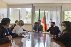 Bins Ely (c) garantiu que a Câmara continuará acompanhando a questão do Imesf e as demandas dos funcionários