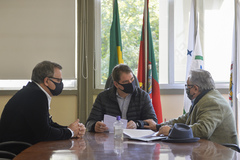 Silveira, Bins Ely e Adeli em encontro hoje na Presidência