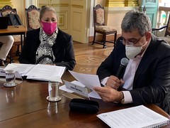 Vereadora Lourdes e prefeito Melo na pauta sobre acumuladores de animais