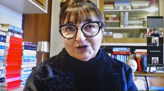 professora Sônia Ogiba