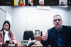 Diretora de Gestão de Pessoal, Elisa dos Reis e secretário Barbosa