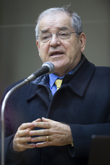 Retrato vereador Idenir Cecchim.