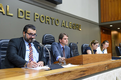 Reunião foi realizada na tarde desta quinta-feira