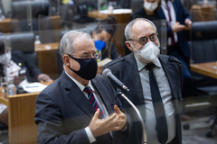 Vereadores Idenir Cecchim (MDB) e Pedro Ruas (PSOL)