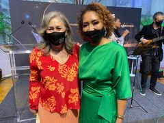 Vereadora Lourdes Sprenger e a presidente do CRCRS, Ana Tércia Rodrigues.