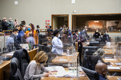 Votação ocorreu em sessão semipresencial