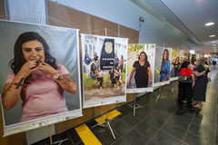 Presidente participa da abertura da exposição de fotografias "Margaridas", promovida pela Procuradoria Especial da Mulher.