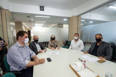 Márcio Bins Ely (e) teve reunião com a secretária Ana Pellini