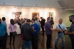 Presidente Márcio Bins Ely participa da abertura da exposição Pandemias, de Luiz Coronel e Eurico Sales.