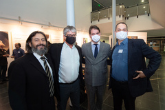 Presidente Márcio Bins Ely participa da abertura da exposição Pandemias, de Luiz Coronel e Eurico Sales.