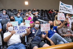 Moradores de loteamentos acompanharam votações